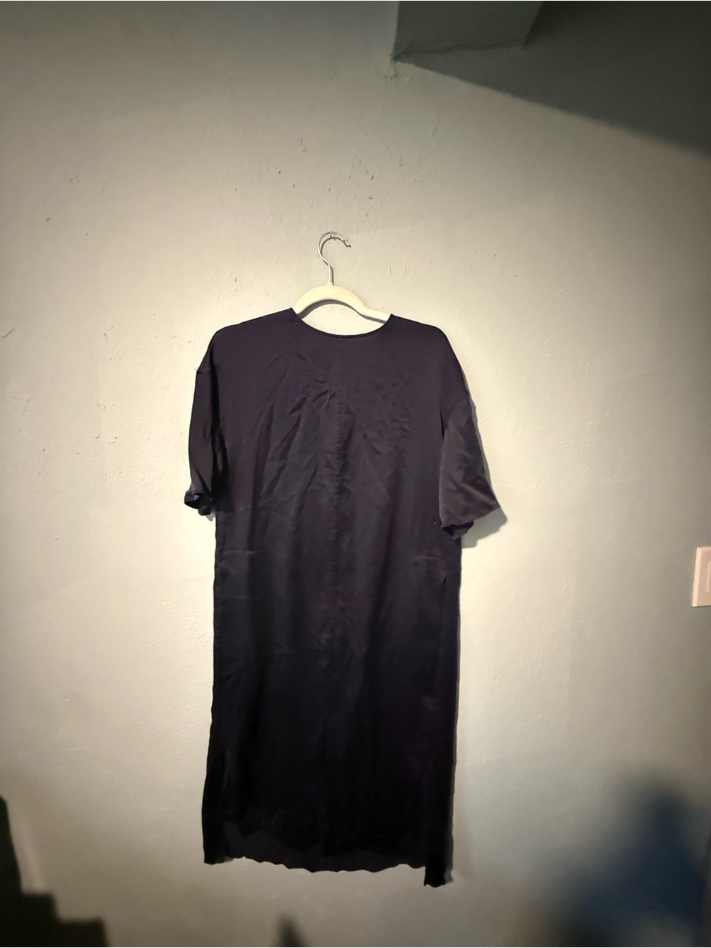 Vince silk midi Classic Short-Sleeve Shift Dress in Deep Navy